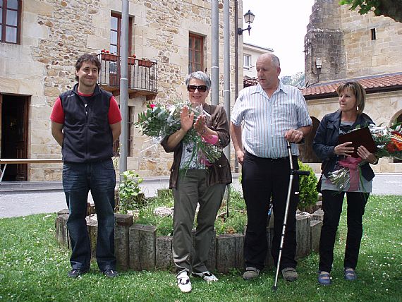 ESKER ONA FLORES MENDIA SENDIARI ETA AMAIA SAN ROMANI